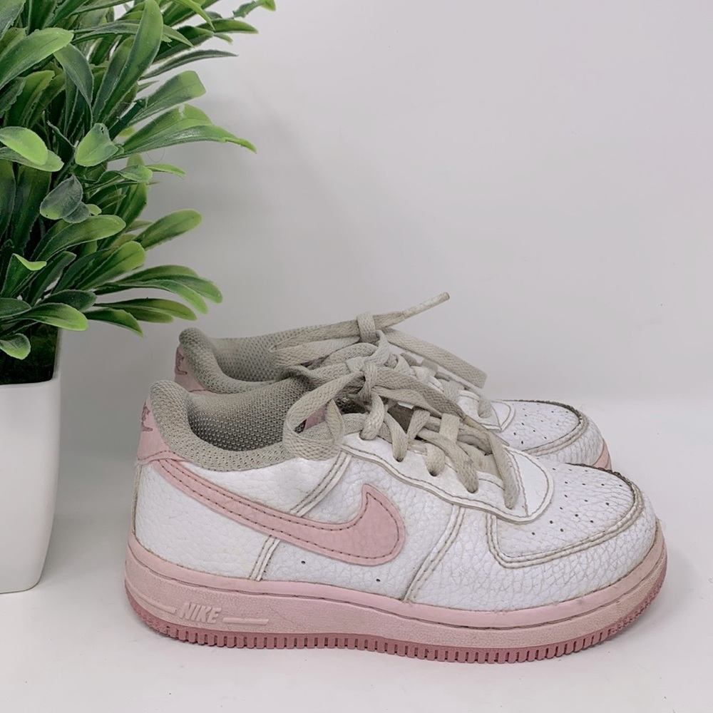 Air Force ones white & pink